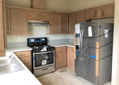 Kitchen Stainless with Appliances